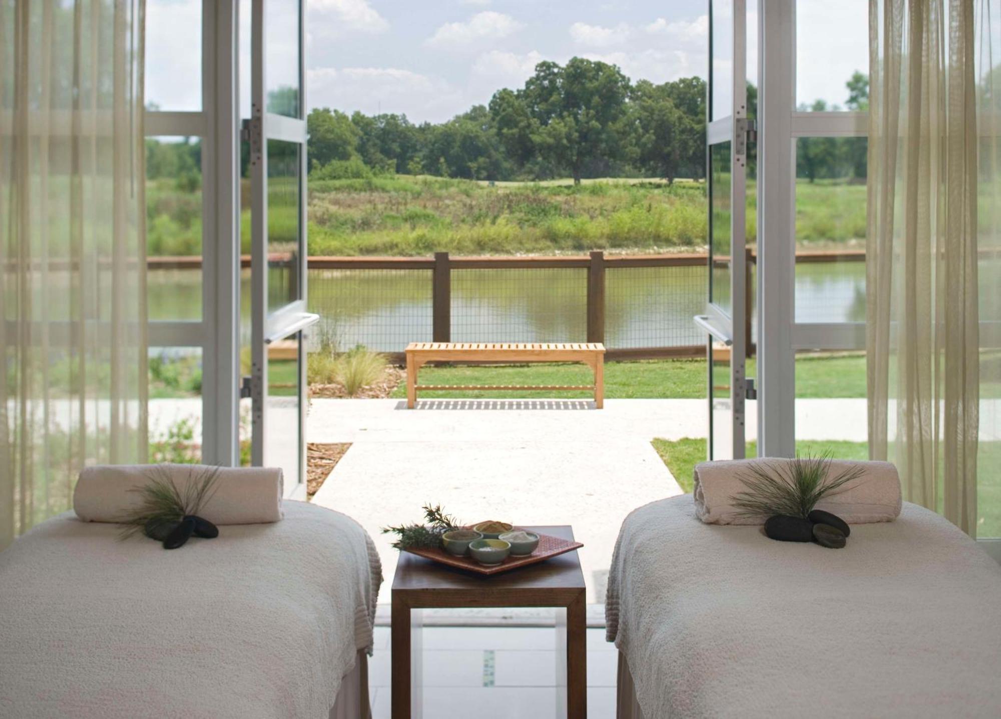 Hyatt Regency Lost Pines And Station touristique Cedar Creek