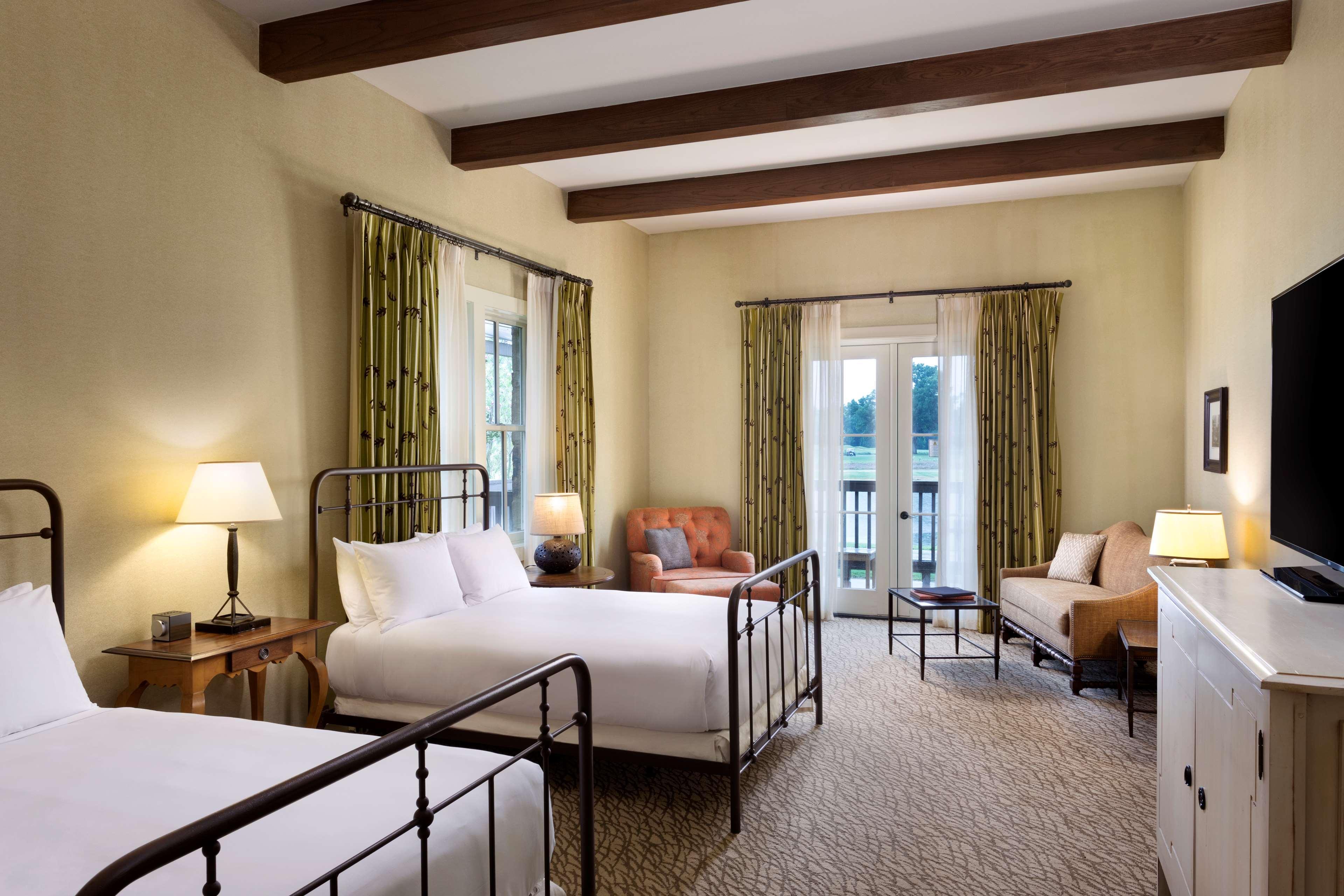 Hyatt Regency Lost Pines And 4* Cedar Creek